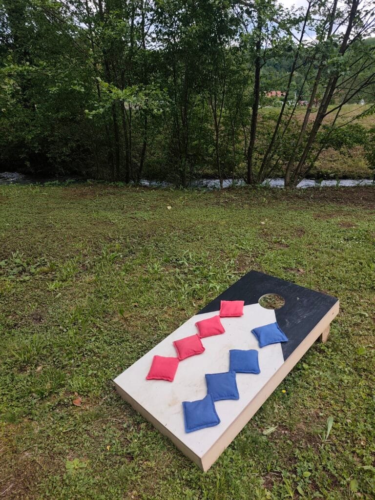 Bar Bazenček — Igrala strbunk